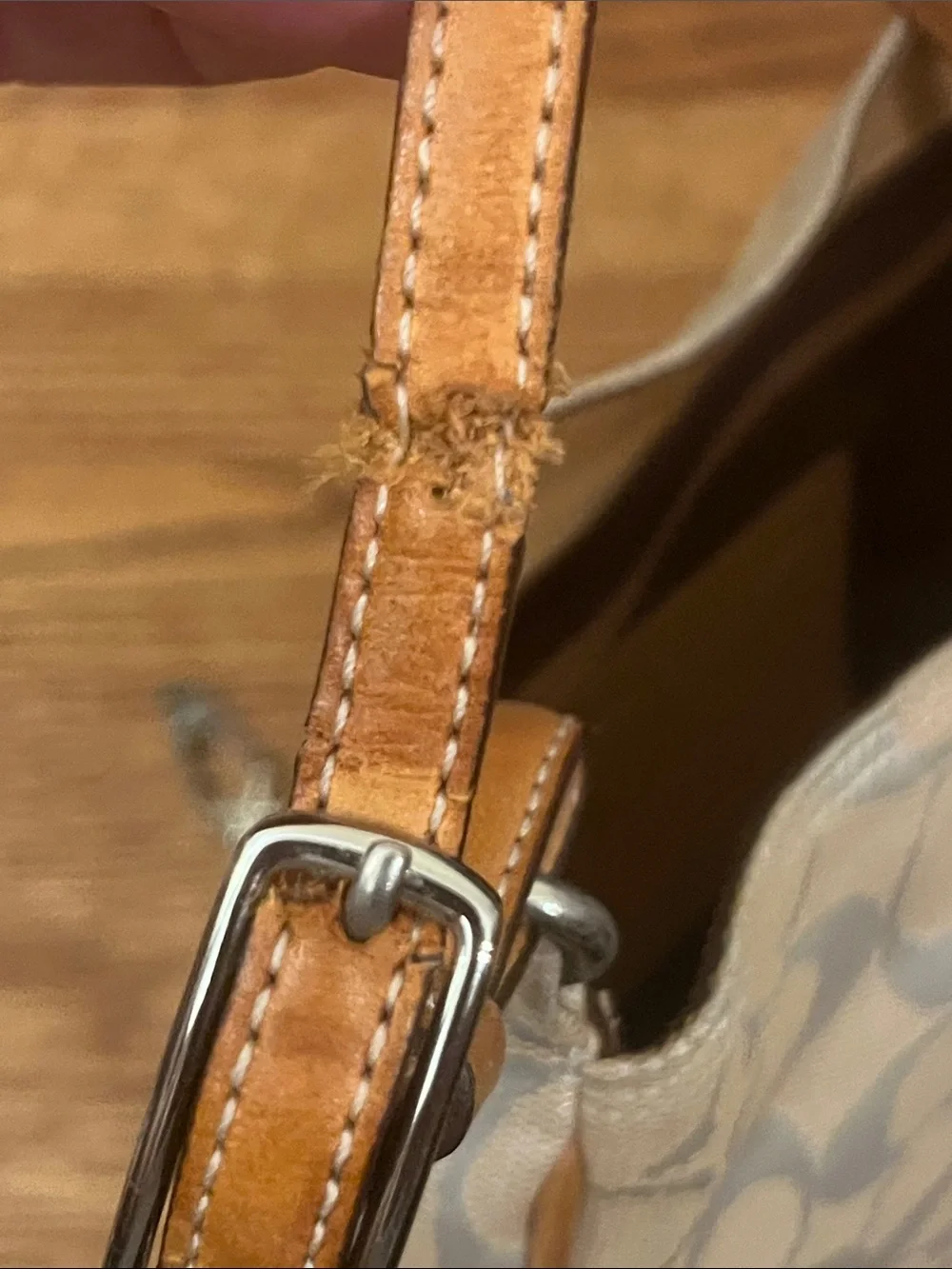 Coach Hamptons Signature Clip Hobo Bag 6091 Fair condition